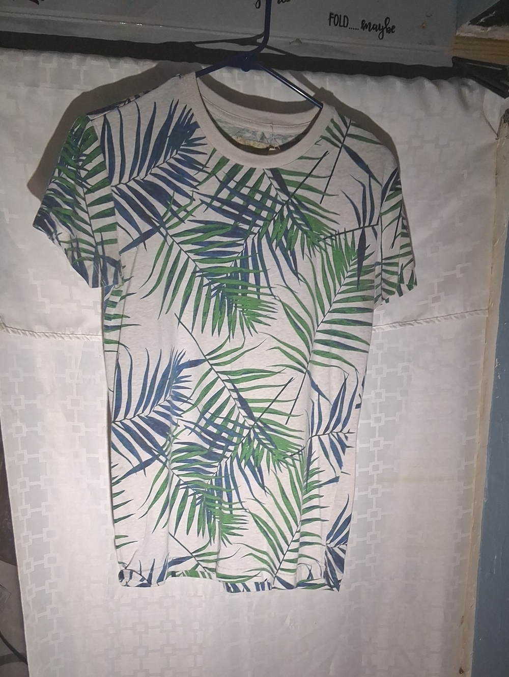 Aeropostale men's prince and fox palms graphic t shirt